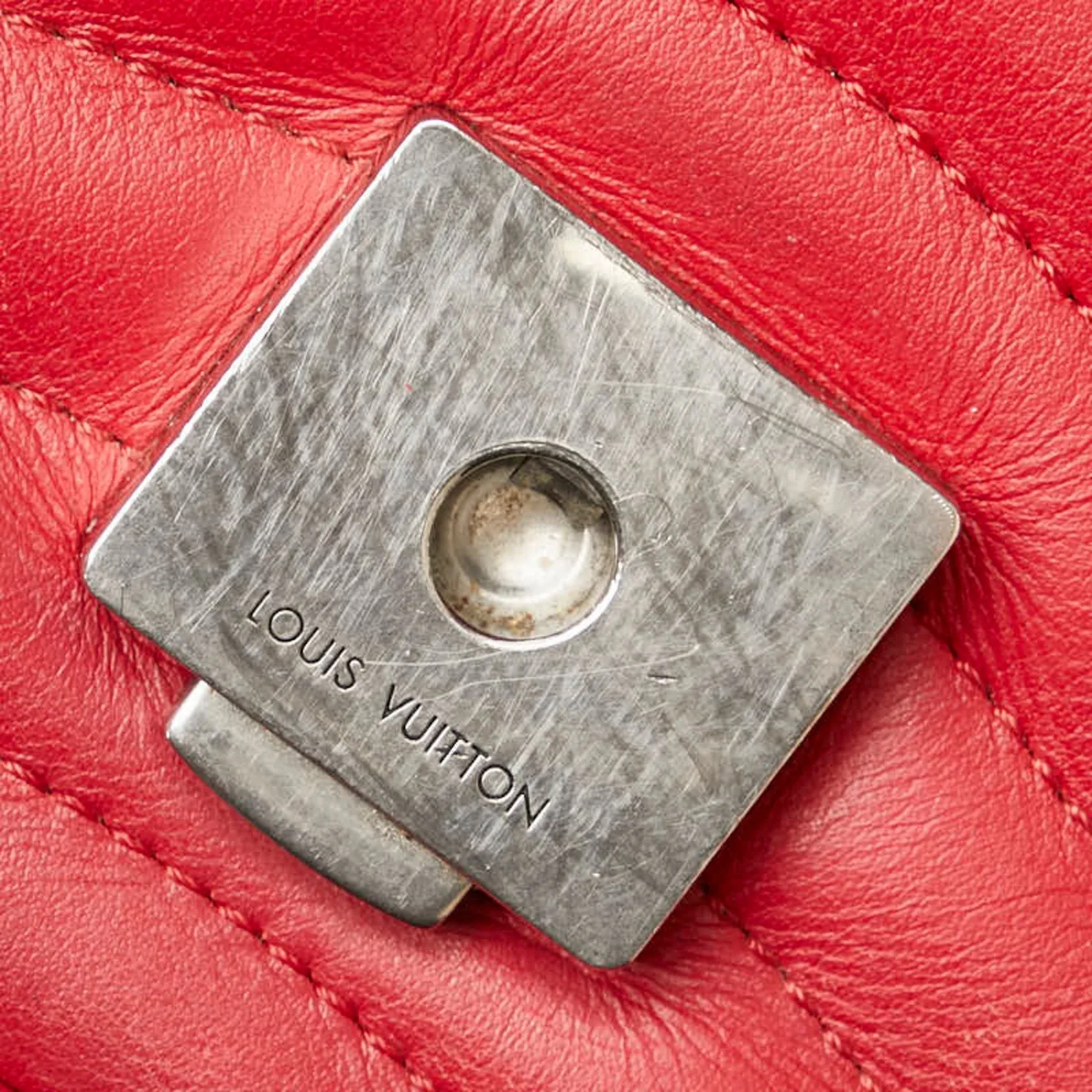 LOUIS VUITTON New wave Shoulder Bag