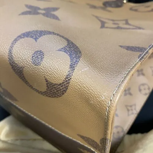 LOUIS VUITTON - OnTheGo GM Monogram - Top Handle Tote w/ Shoulder Strap