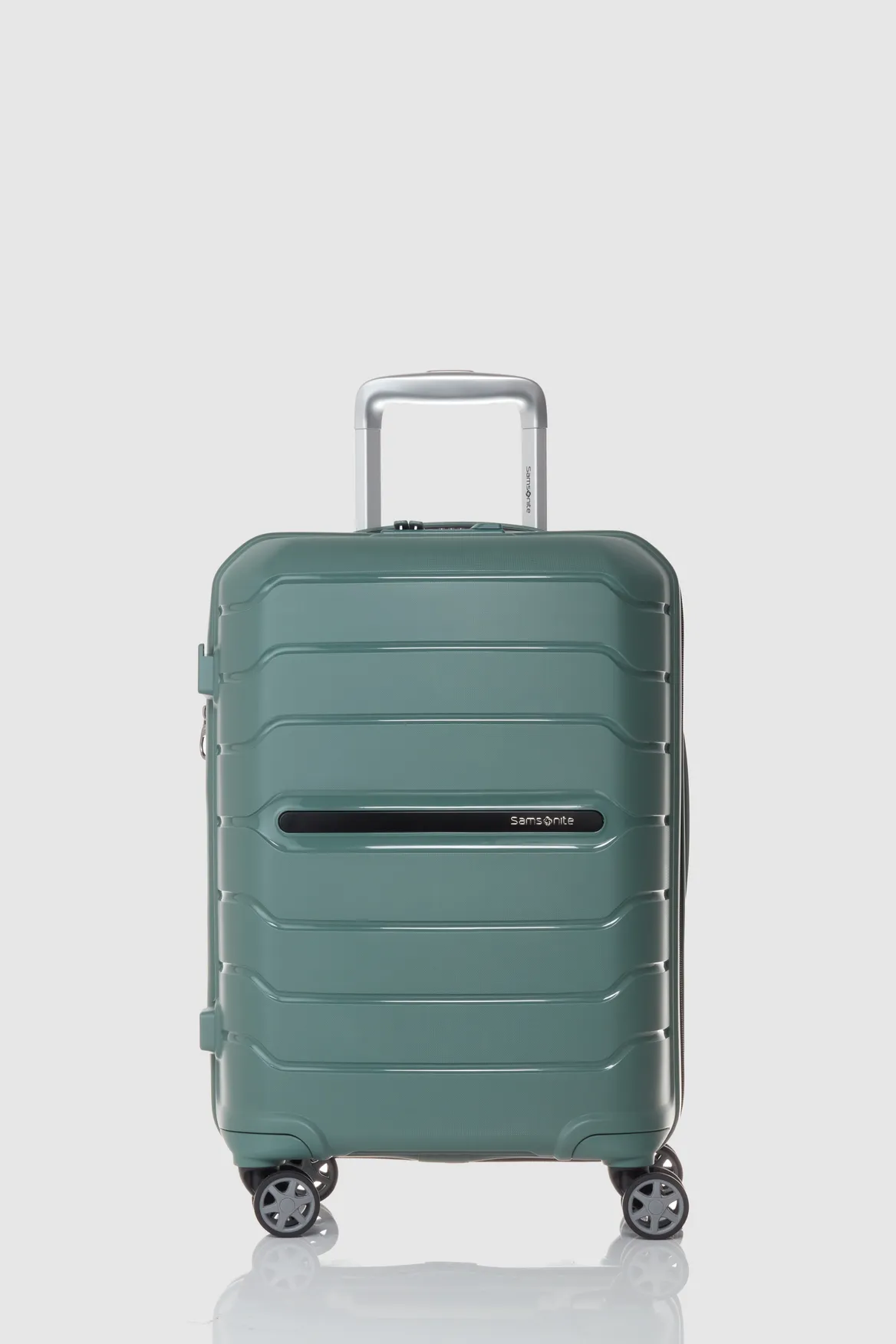 Oc2lite Carry-On 55cm Suitcase
