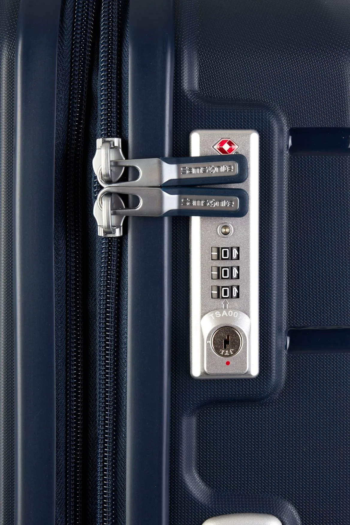 Oc2lite Check-In 68cm Suitcase