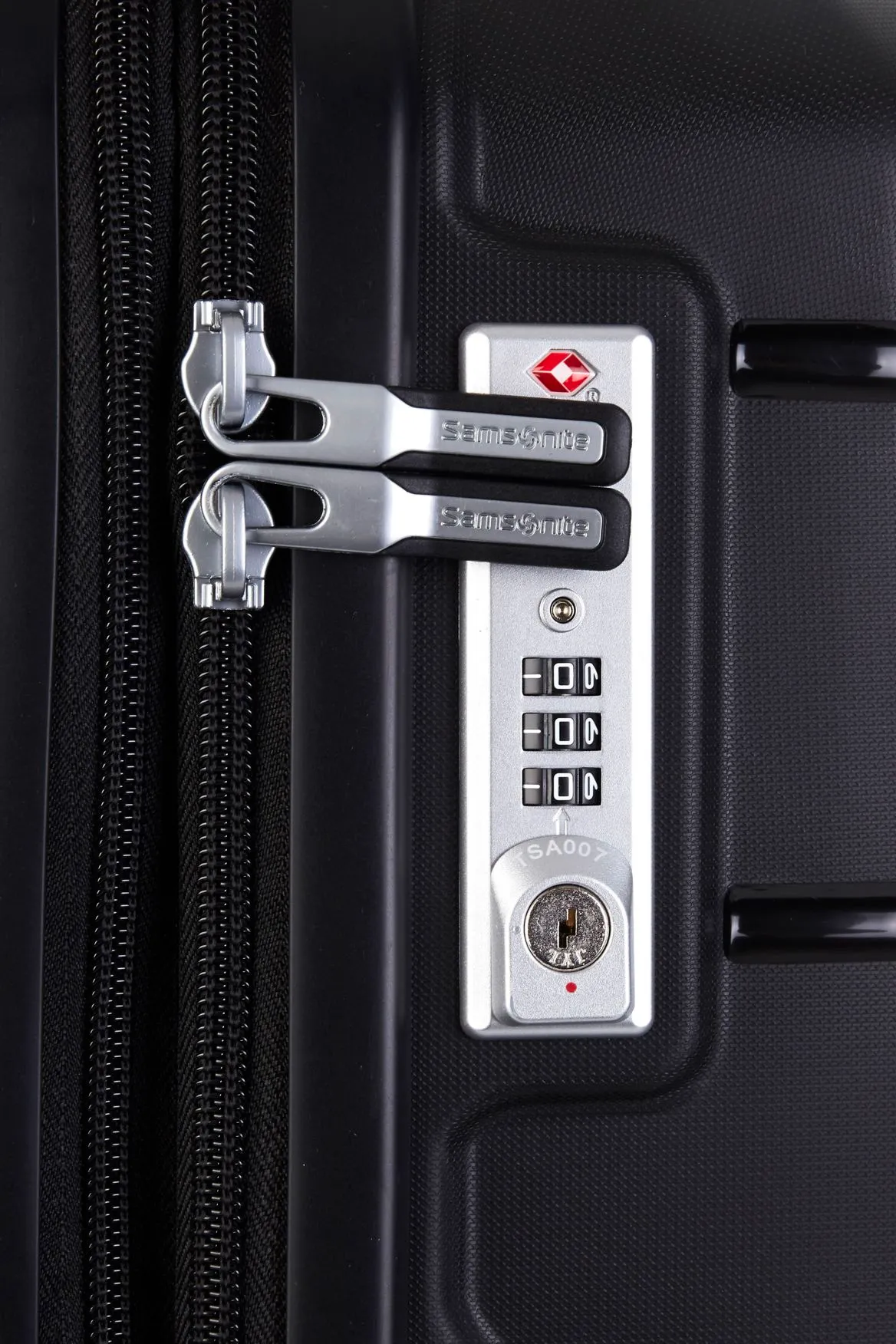 Oc2lite Check-In 68cm Suitcase