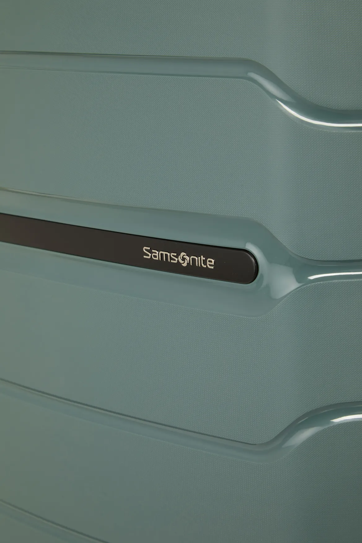 Oc2lite Check-In 75cm Suitcase