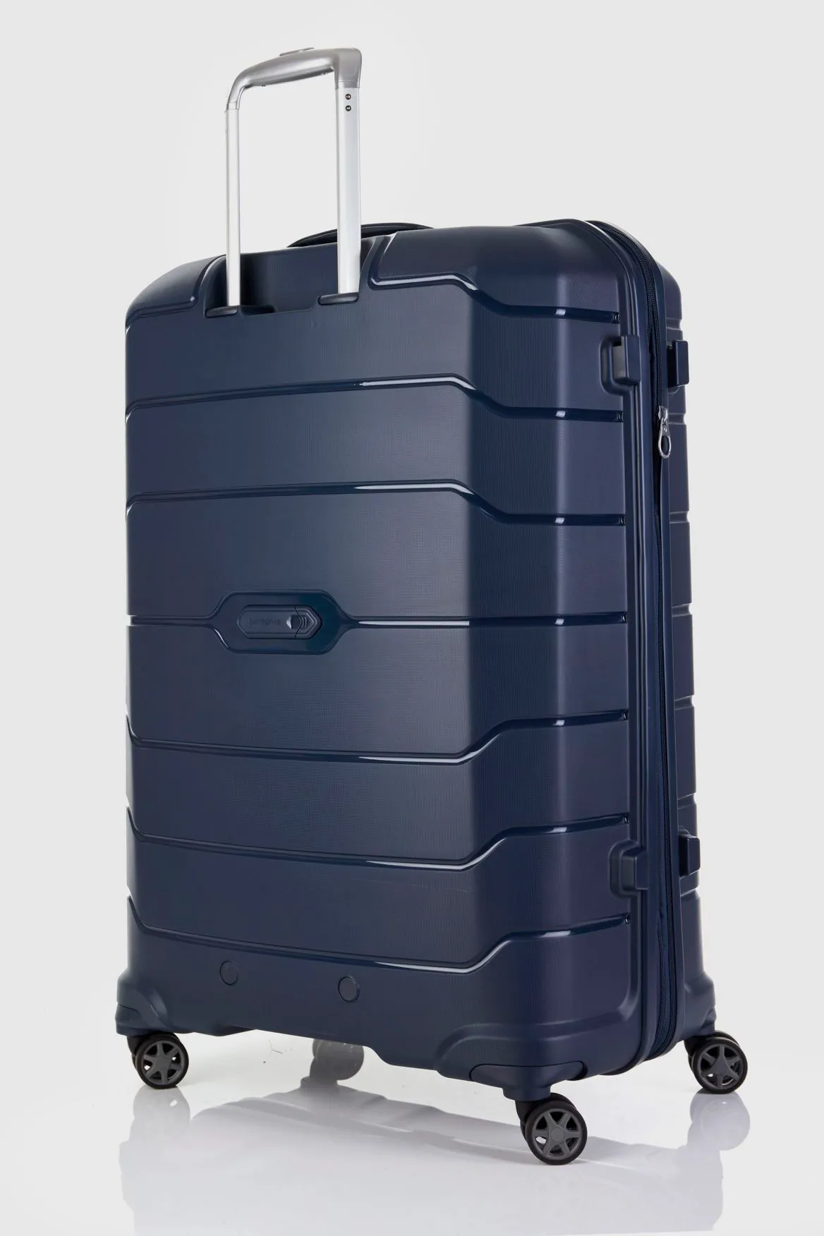 Oc2lite Check-In 81cm Suitcase