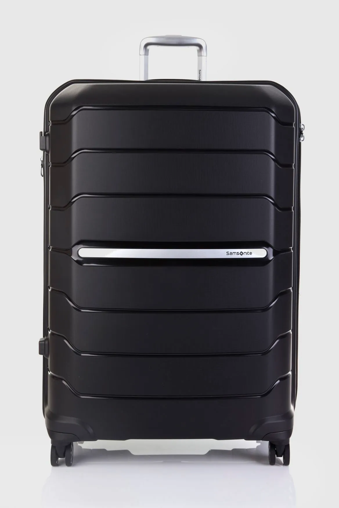 Oc2lite Check-In 81cm Suitcase