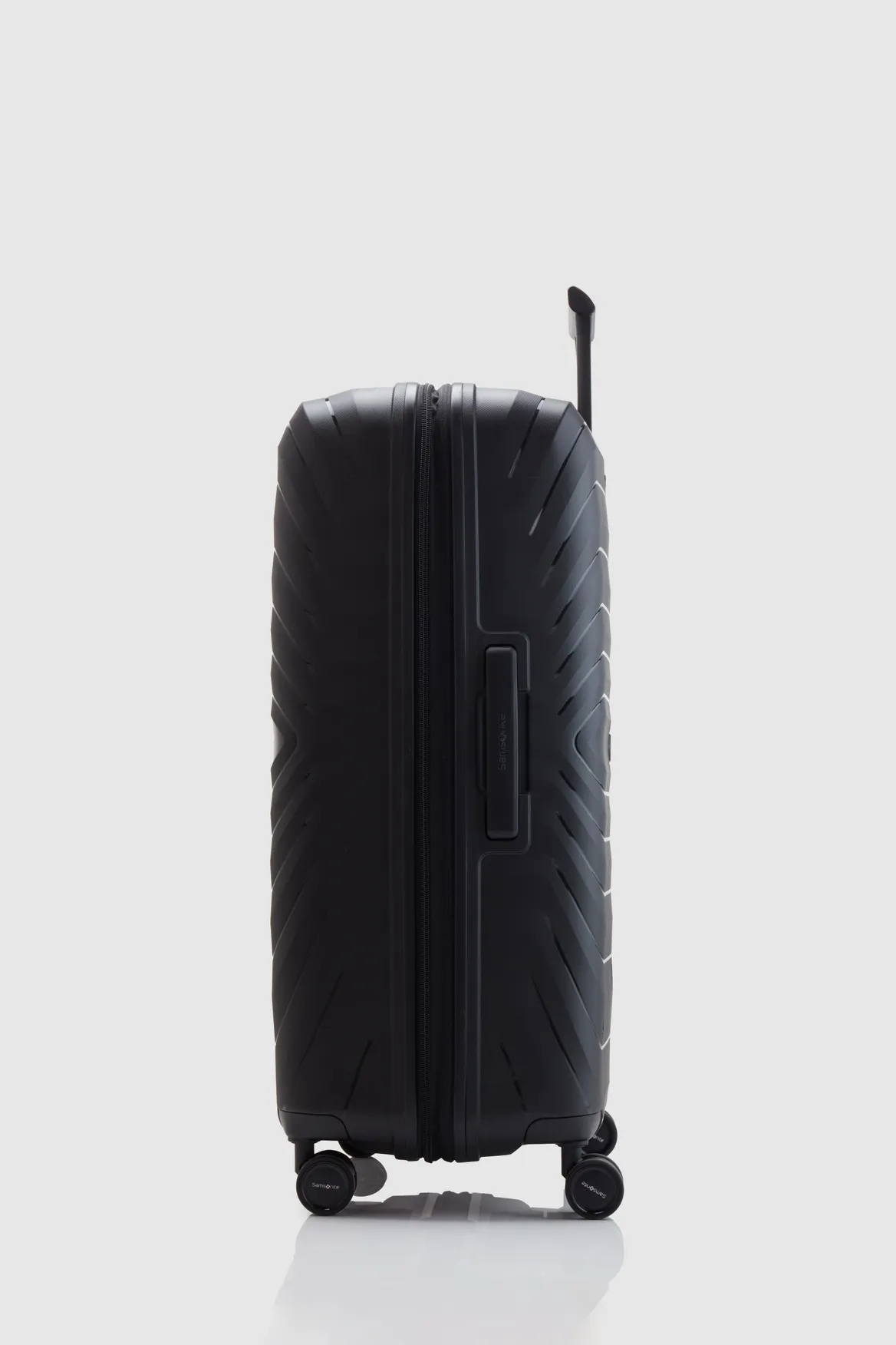 Octolite Neo 75cm Suitcase