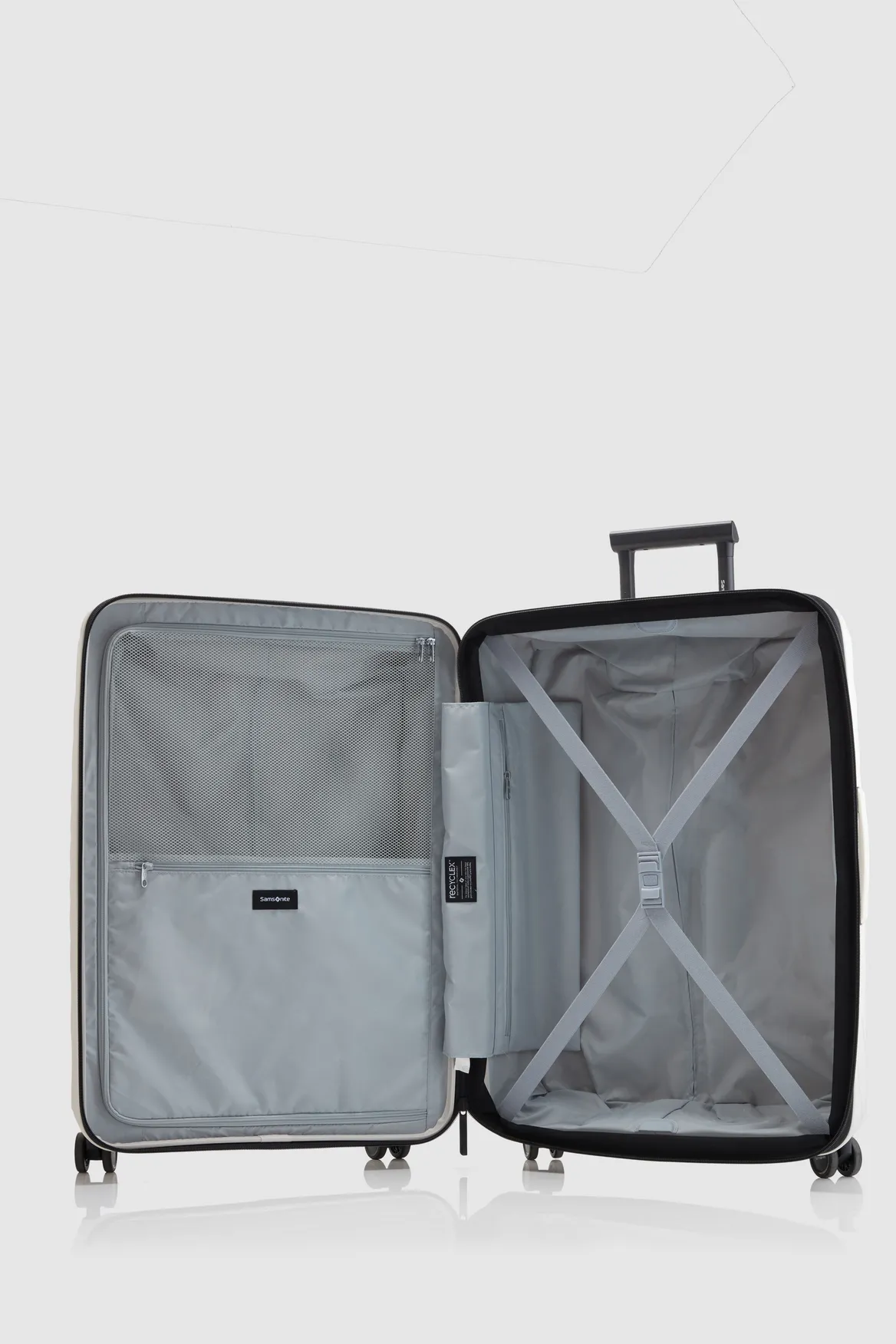 Octolite Neo 81cm Suitcase