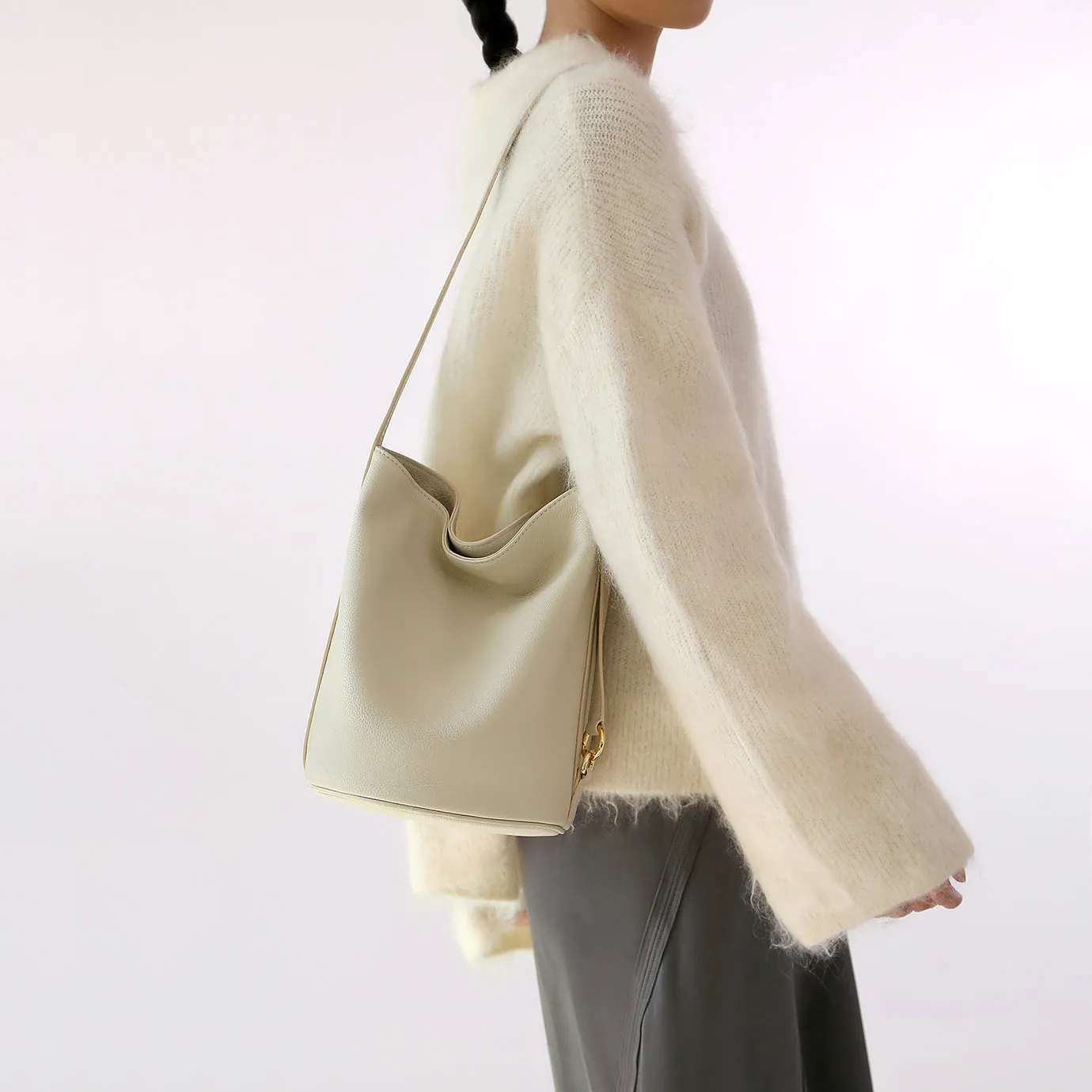ORUKAMI Soft Convertible Bucket Bag - Camel