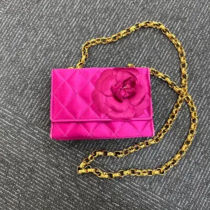 Pre-loved Chanel Camellia Pink Quilted Shoulder Bag