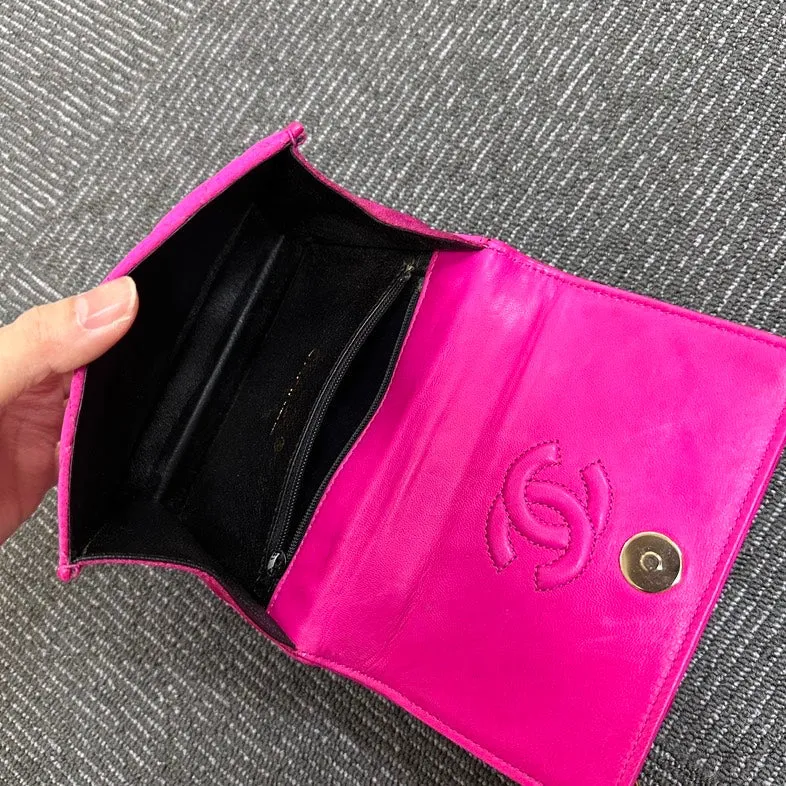 Pre-loved Chanel Camellia Pink Quilted Shoulder Bag