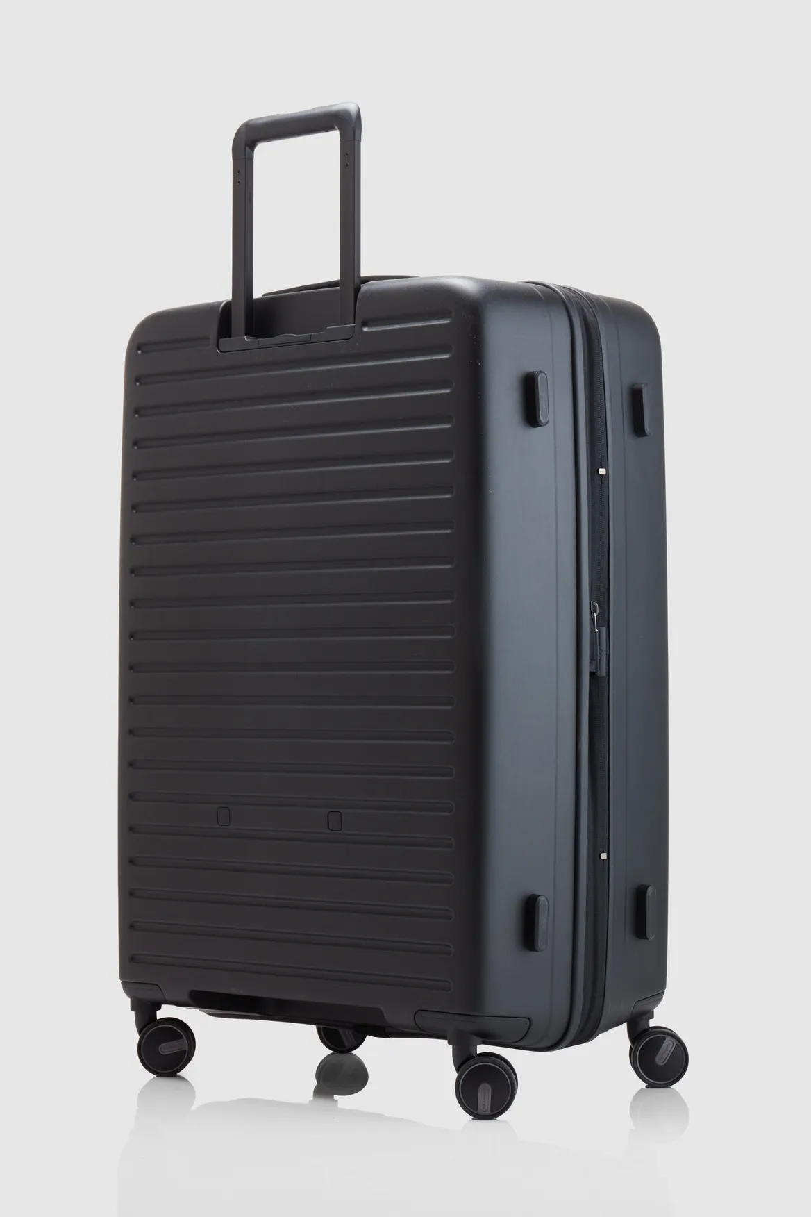 Restackd 75cm Suitcase