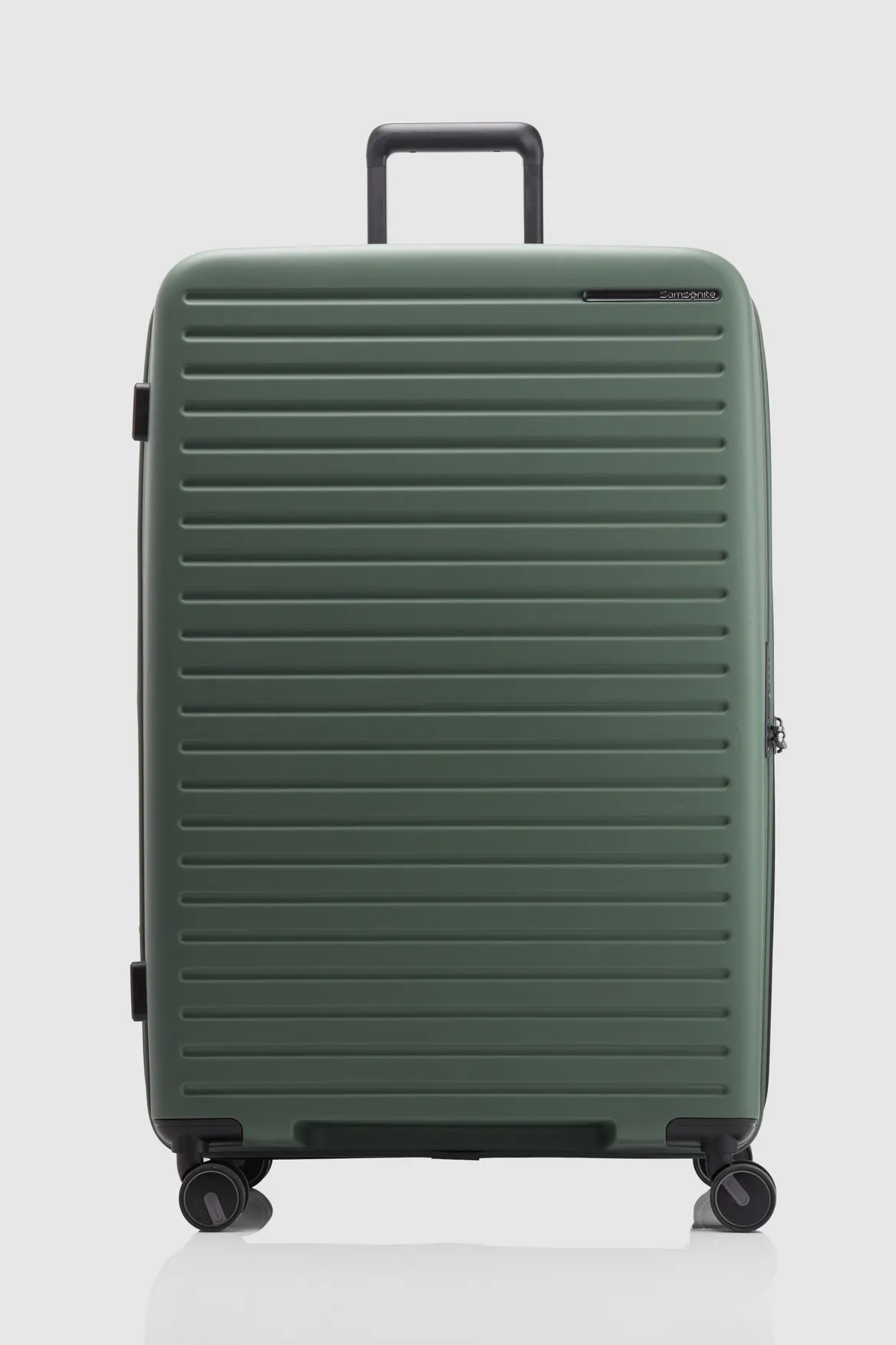 Restackd 81cm Suitcase