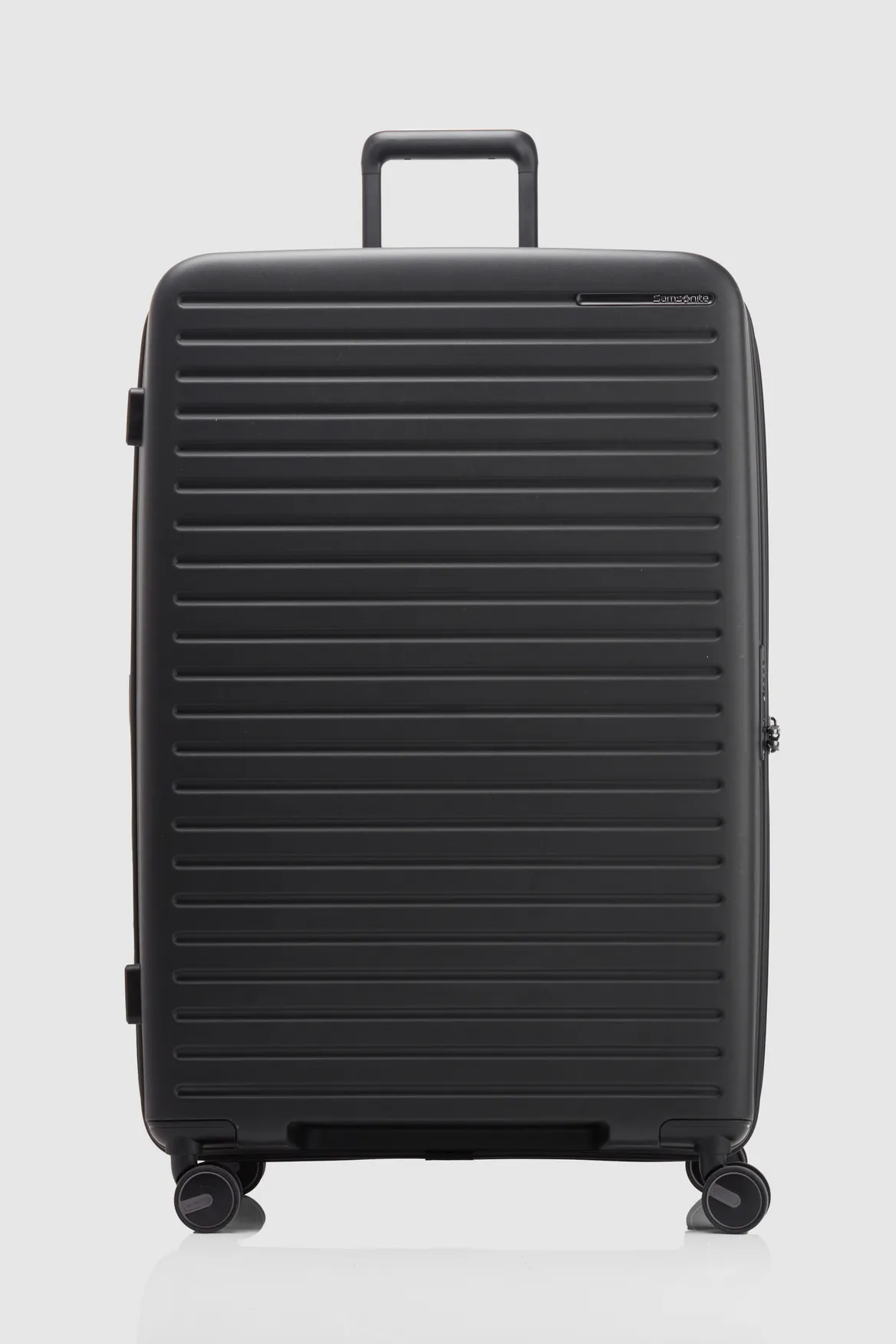 Restackd 81cm Suitcase