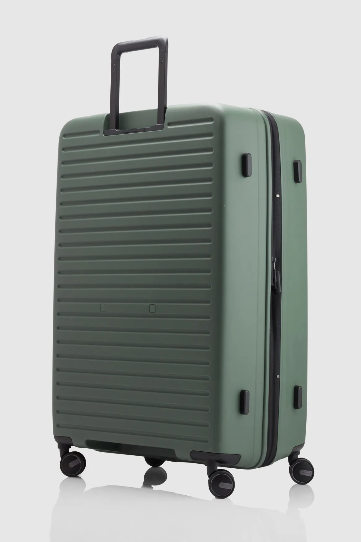 Restackd 81cm Suitcase
