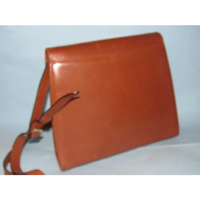 Salvatore Ferragamo Shoulder Clutch Two Way Envelope Style Or Caramel Brown Leather Cross Body Bag