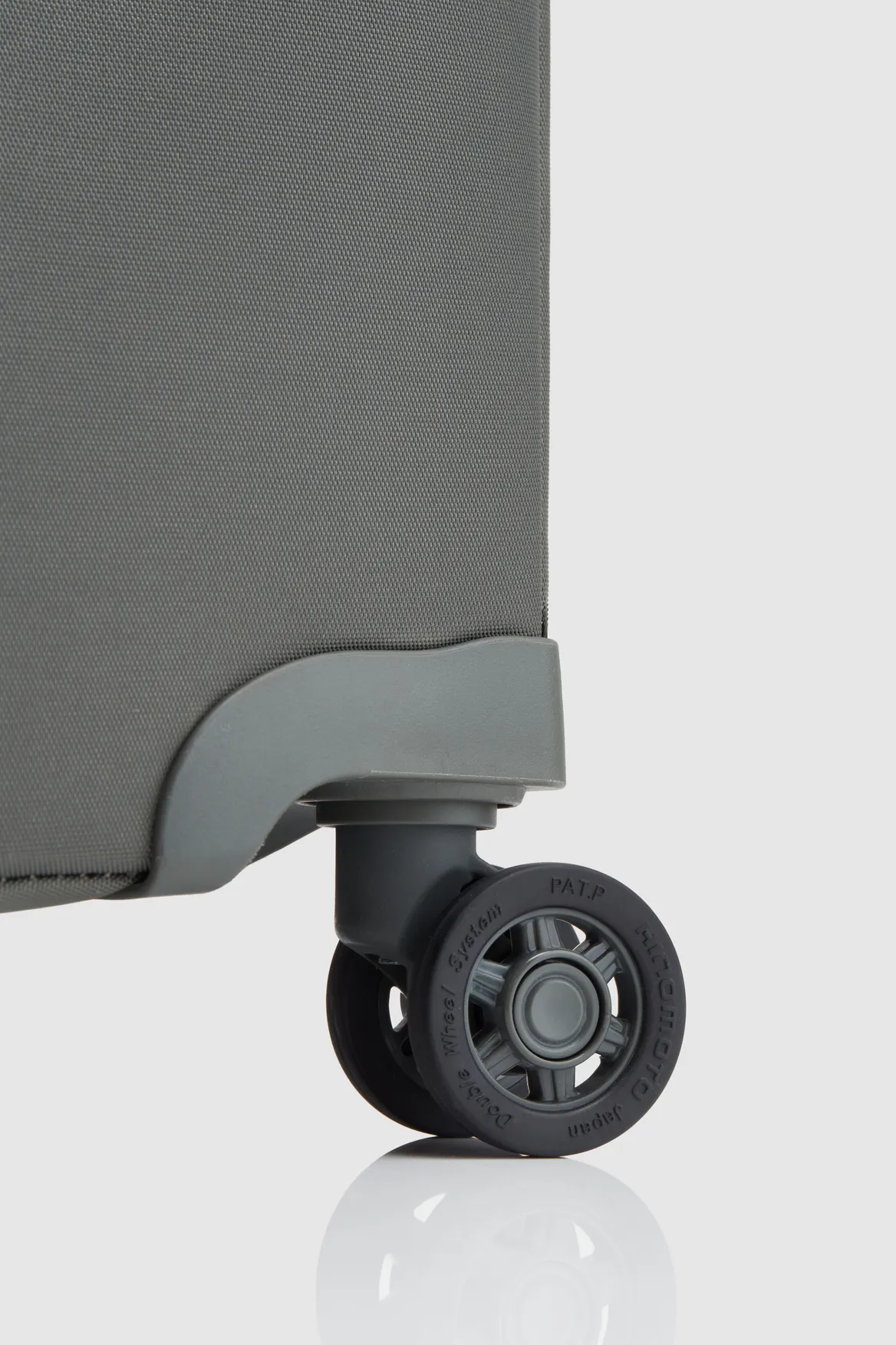 Scape Check-In 83cm Suitcase