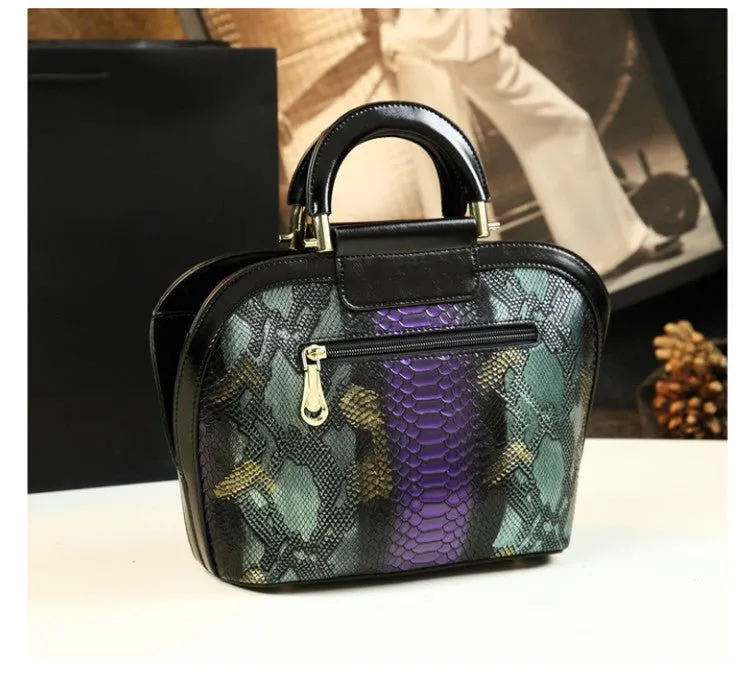 THE LUXURY BUCKET BAG