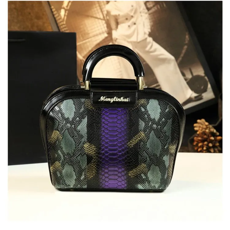 THE LUXURY BUCKET BAG