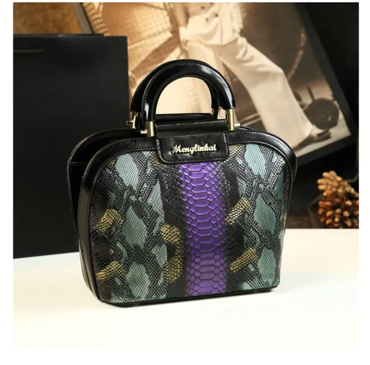 THE LUXURY BUCKET BAG