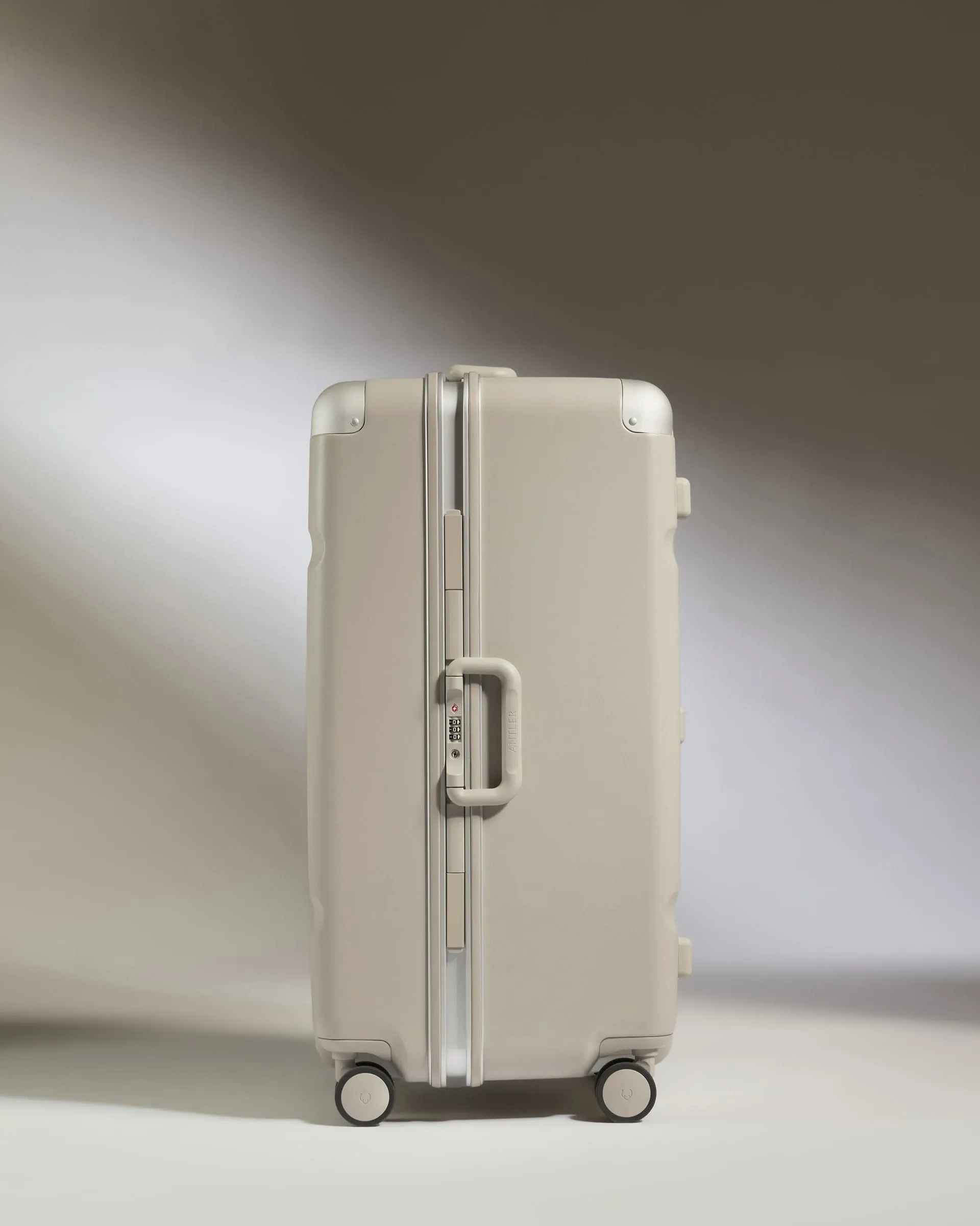 Trunk Suitcase in Sandstone - Heritage Stripe