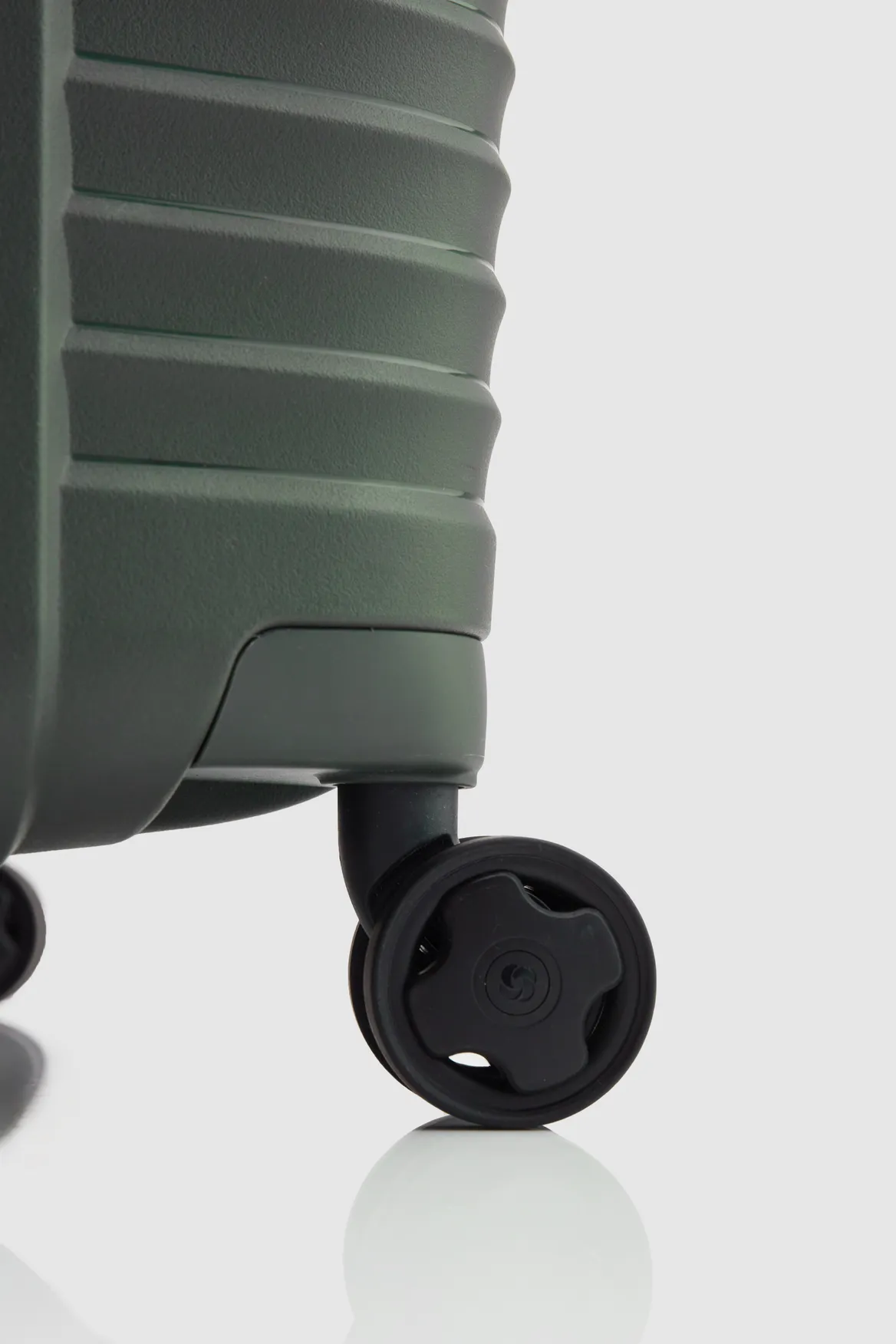 Upscape Check-In 75cm Suitcase
