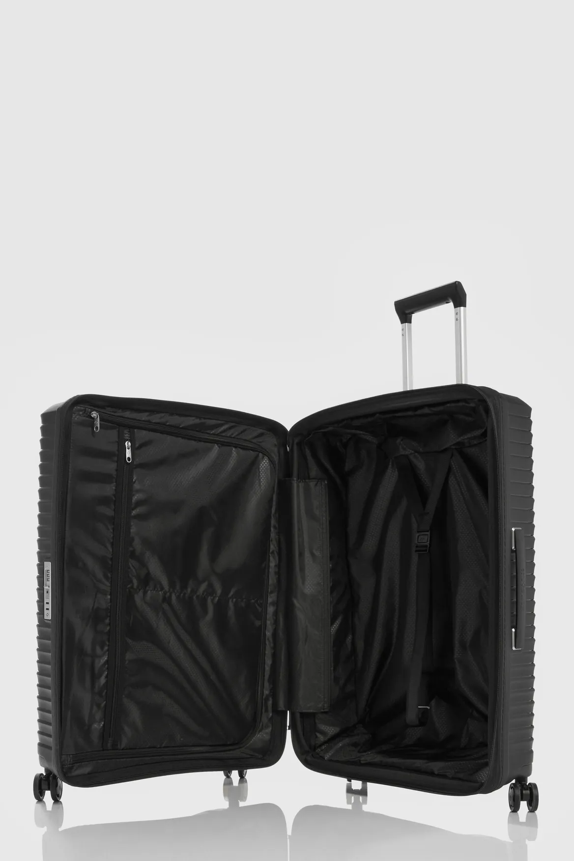 Upscape Check-In 81cm Suitcase
