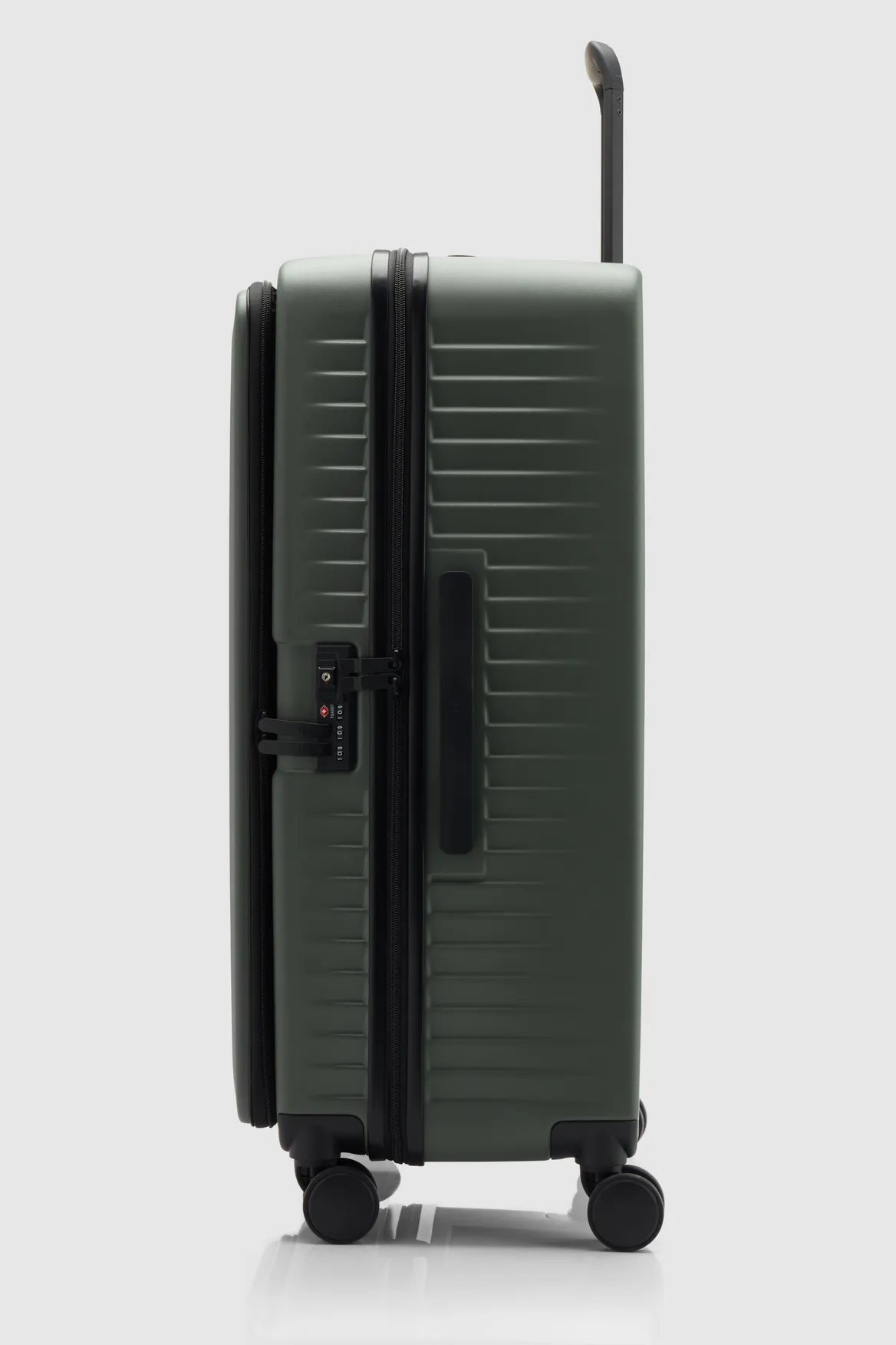 Venture Dual Open 76cm Suitcase